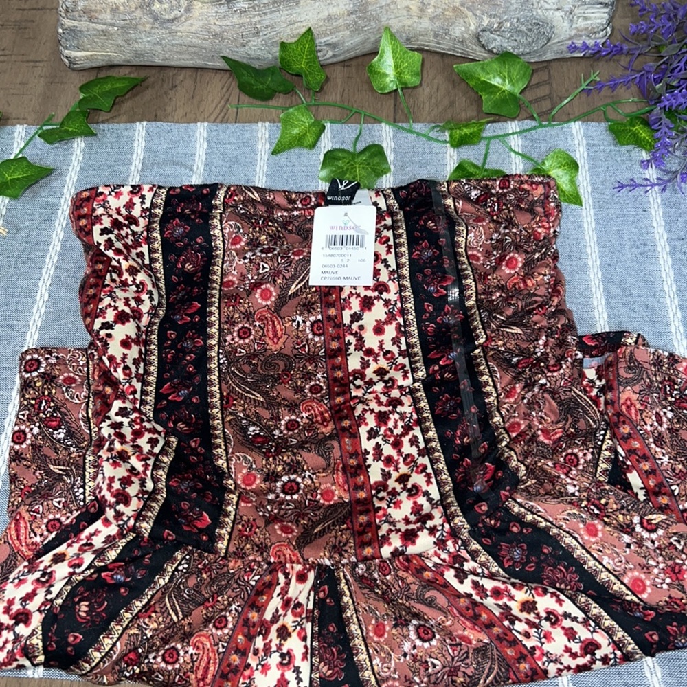 Bohemian Sleeveless Romper w/ pockets - Picture 6 of 6